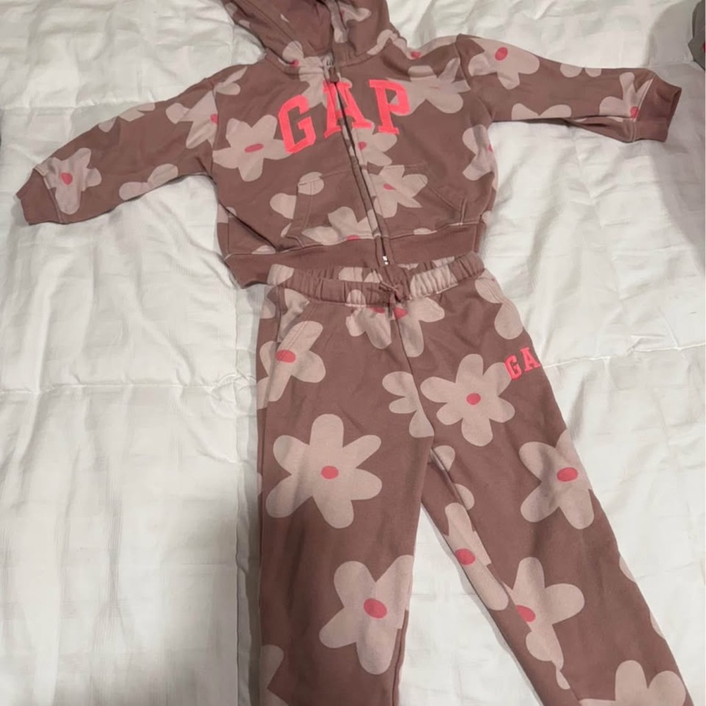 GAP Kids Matching floral Set